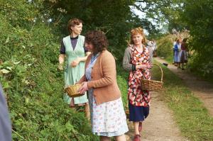 HOME FIRES EP1 22