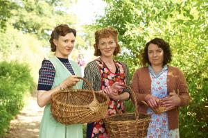 HOME FIRES EP1 34