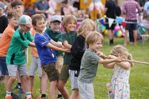 Tug-of-War-Stalls-NJP02719